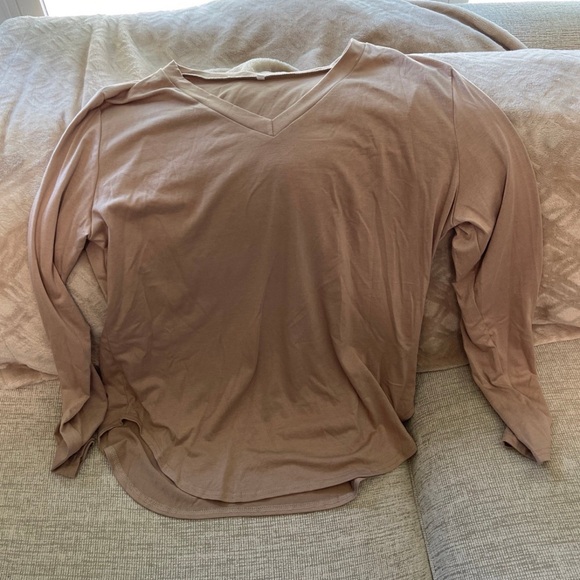 Shirts - Picture 4 of 6